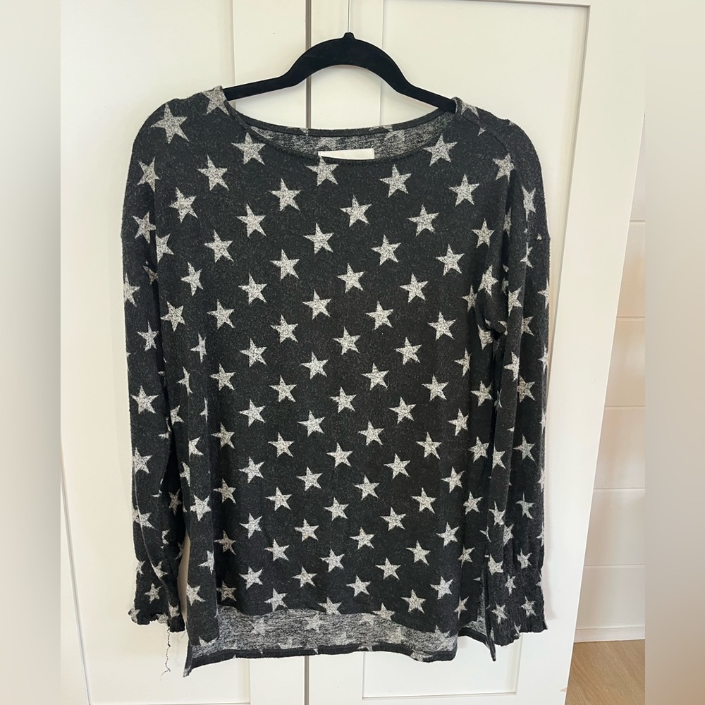 Star Patterned Black and White Women's Top